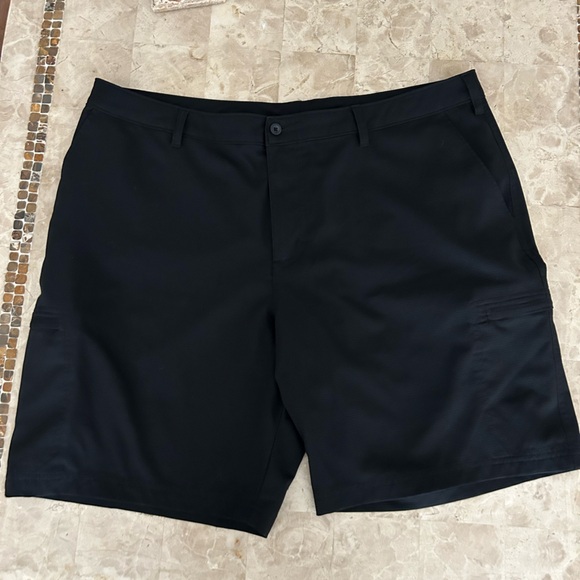 C9 by Champion Men's Lightweight Golf Black Shorts size 40‎ - Picture 1 of 5